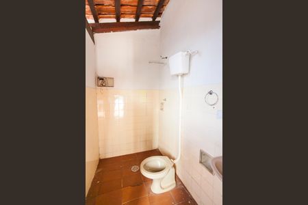 Casa para alugar com 70m², 3 quartos e 1 vaga Casa para alugar com 70m², 3 quartos e 1 vagaBanheiro de Serviço