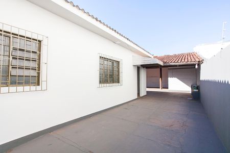Casa para alugar com 70m², 3 quartos e 1 vaga Casa para alugar com 70m², 3 quartos e 1 vagaQuintal