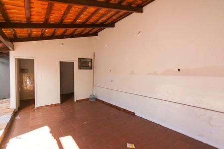 Casa para alugar com 70m², 3 quartos e 1 vaga Casa para alugar com 70m², 3 quartos e 1 vagaÁrea Externa