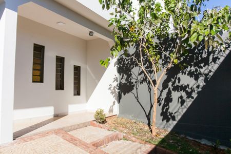 Casa para alugar com 70m², 3 quartos e 1 vaga Casa para alugar com 70m², 3 quartos e 1 vagaJardim