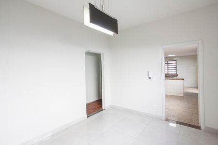 Casa para alugar com 70m², 3 quartos e 1 vaga Casa para alugar com 70m², 3 quartos e 1 vagaSala de Jantar