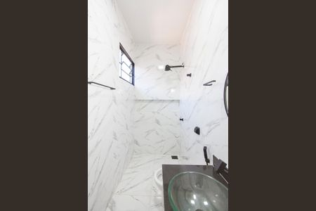 Casa para alugar com 70m², 3 quartos e 1 vaga Casa para alugar com 70m², 3 quartos e 1 vagaBanheiro da Suite