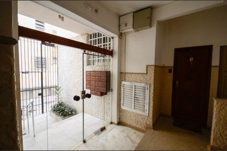 Apartamento à venda com 60m², 2 quartos e sem vagaHall