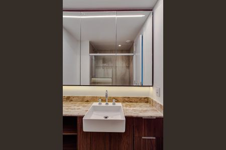 Apartamento para alugar com 37m², 1 quarto e sem vagaBanheiro da Suíte