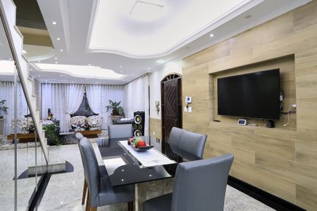 Casa à venda com 579m², 6 quartos e 10 vagasSala