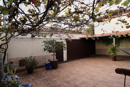 Casa à venda com 579m², 6 quartos e 10 vagasEntrada