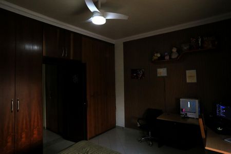 Casa à venda com 579m², 6 quartos e 10 vagasQuarto 4