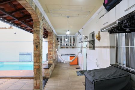 Casa à venda com 579m², 6 quartos e 10 vagasÁrea de Serviço