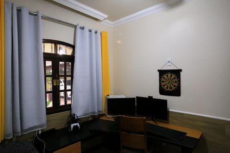 Casa à venda com 579m², 6 quartos e 10 vagasQuarto 1