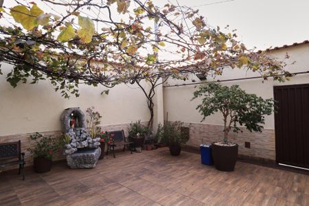 Casa à venda com 579m², 6 quartos e 10 vagasEntrada