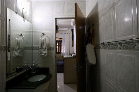 Casa à venda com 579m², 6 quartos e 10 vagasBanheiro da Suíte 1