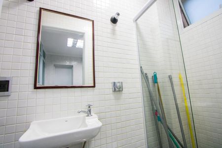 Apartamento para alugar com 191m², 4 quartos e 3 vagasBanheiro de serviço