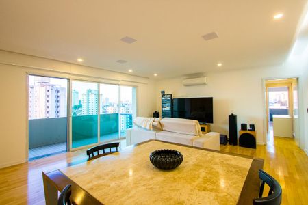 Apartamento para alugar com 191m², 4 quartos e 3 vagasSala