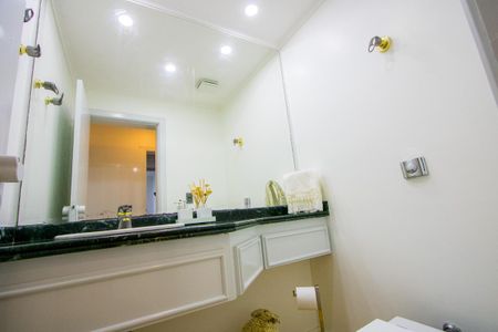 Apartamento para alugar com 191m², 4 quartos e 3 vagasLavabo