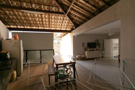 Casa à venda com 203m², 3 quartos e 4 vagasÁrea Externa