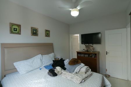 Casa à venda com 203m², 3 quartos e 4 vagasSuíte 