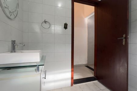 Casa à venda com 146m², 3 quartos e 2 vagas Casa à venda com 146m², 3 quartos e 2 vagasBanheiro de Serviço