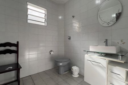 Casa à venda com 146m², 3 quartos e 2 vagas Casa à venda com 146m², 3 quartos e 2 vagasBanheiro de Serviço