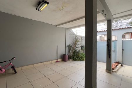 Casa à venda com 146m², 3 quartos e 2 vagas Casa à venda com 146m², 3 quartos e 2 vagasGaragem