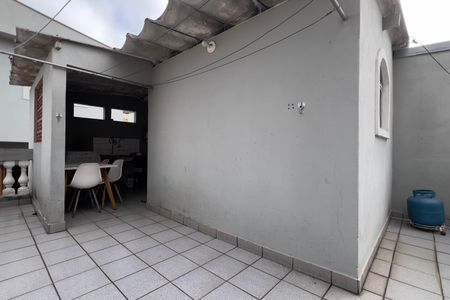 Casa à venda com 146m², 3 quartos e 2 vagas Casa à venda com 146m², 3 quartos e 2 vagasÁrea externa