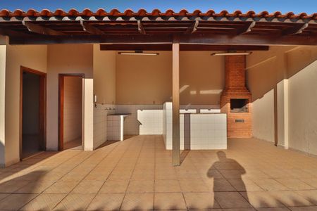 Casa para alugar com 242m², 4 quartos e 2 vagasÁrea comum