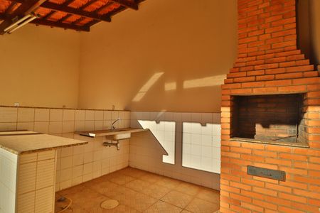 Casa para alugar com 242m², 4 quartos e 2 vagasÁrea comum
