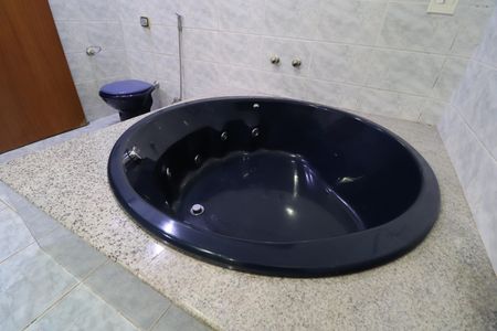 Casa para alugar com 242m², 4 quartos e 2 vagasBanheiro da Suíte 3