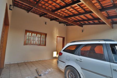 Casa para alugar com 242m², 4 quartos e 2 vagasGaragem