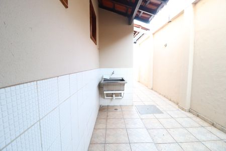 Casa para alugar com 242m², 4 quartos e 2 vagasÁrea de Serviço