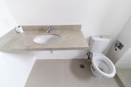 Apartamento à venda com 75m², 2 quartos e 2 vagas Apartamento à venda com 75m², 2 quartos e 2 vagasBanheiro da Suíte