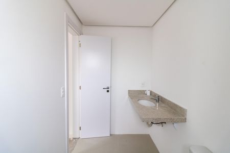 Apartamento à venda com 75m², 2 quartos e 2 vagas Apartamento à venda com 75m², 2 quartos e 2 vagasBanheiro da Suíte