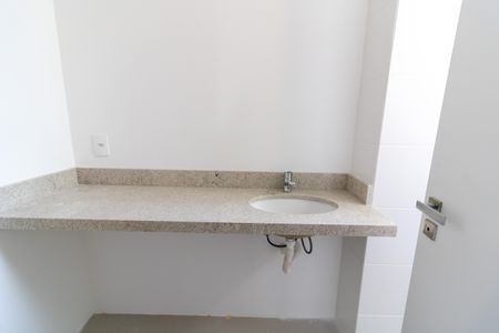 Apartamento à venda com 75m², 2 quartos e 2 vagas Apartamento à venda com 75m², 2 quartos e 2 vagasBanheiro