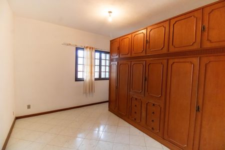 Casa à venda com 360m², 6 quartos e 4 vagasQuarto 3
