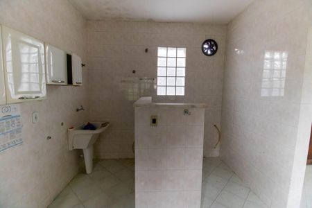 Casa à venda com 360m², 6 quartos e 4 vagasCozinha e Área de Serviço