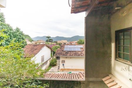 Casa à venda com 360m², 6 quartos e 4 vagasVista do Quarto 1