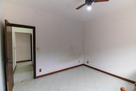 Casa à venda com 360m², 6 quartos e 4 vagasQuarto 2