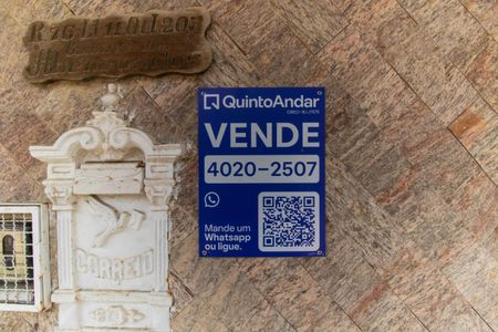 Casa à venda com 360m², 6 quartos e 4 vagasPlaquinha 