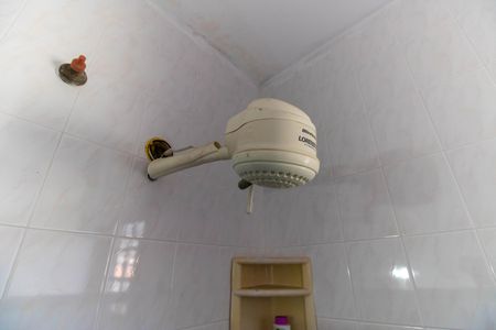 Casa à venda com 360m², 6 quartos e 4 vagasChuveiro 