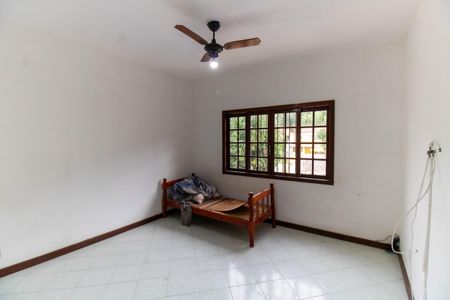 Casa à venda com 360m², 6 quartos e 4 vagasQuarto 2