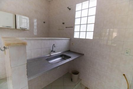 Casa à venda com 360m², 6 quartos e 4 vagasCozinha e Área de Serviço