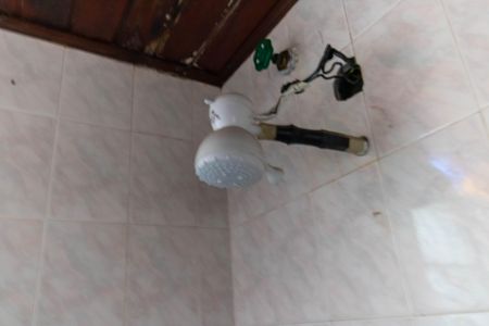 Casa à venda com 360m², 6 quartos e 4 vagasChuveiro 