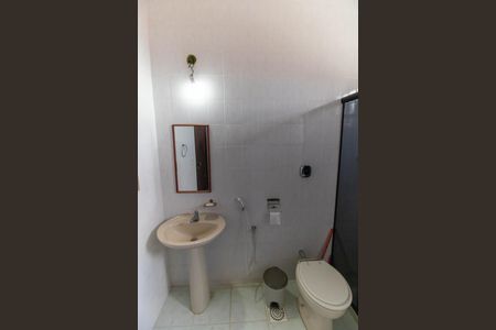 Casa à venda com 360m², 6 quartos e 4 vagasBanheiro 2