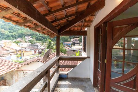 Casa à venda com 360m², 6 quartos e 4 vagasVaranda