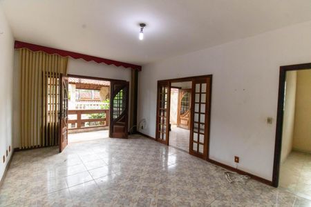 Casa à venda com 360m², 6 quartos e 4 vagasSala 1