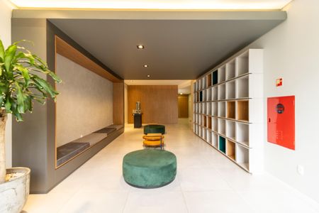 Apartamento à venda com 70m², 2 quartos e 2 vagas Apartamento à venda com 70m², 2 quartos e 2 vagasHall de entrada