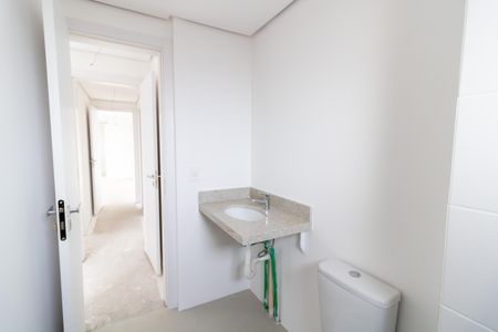Apartamento à venda com 70m², 2 quartos e 2 vagas Apartamento à venda com 70m², 2 quartos e 2 vagasBanheiro da Suíte