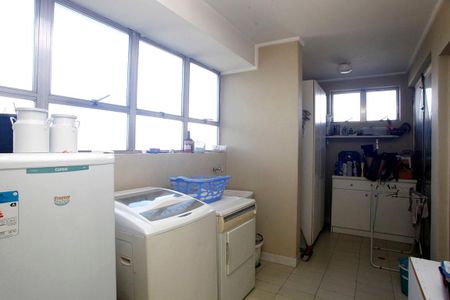 Apartamento à venda com 568m², 4 quartos e 2 vagasÁrea de Serviço + Despensa