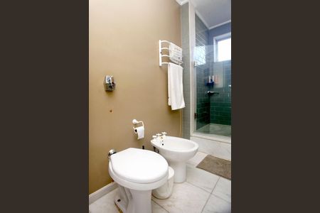 Apartamento à venda com 568m², 4 quartos e 2 vagasBanheiro 2