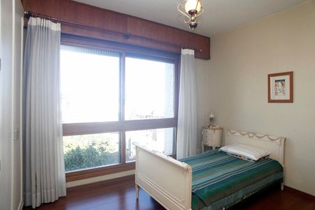 Apartamento à venda com 568m², 4 quartos e 2 vagasQuarto 2