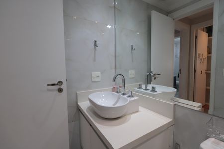 Apartamento à venda com 74m², 2 quartos e 1 vagaBanheiro Social
